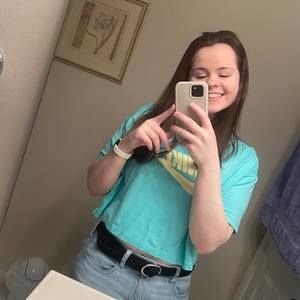 Meet your Posher, Alyssa